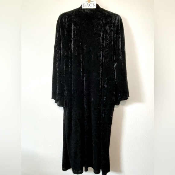 MODERN KIWI Black Crushed Velvet Maxi Kimono with Pockets, Size 1X - Picture 2 of 8